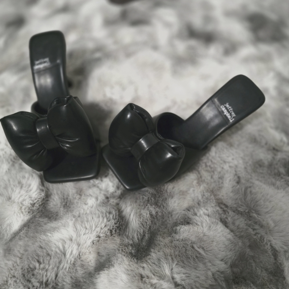 Jeffrey Campbell Elegant Black Bow Heeled Leather Sandals